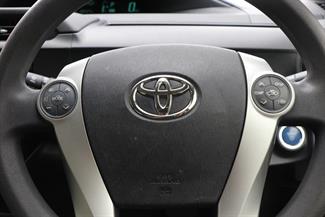 2012 Toyota Aqua - Thumbnail