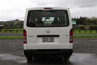 2017 Toyota Hiace - Thumbnail