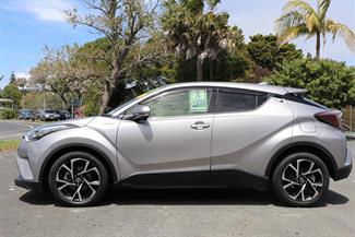 2017 Toyota C-Hr - Thumbnail