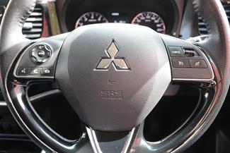 2019 Mitsubishi Outlander - Thumbnail