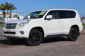 2013 Toyota Landcruiser - Thumbnail