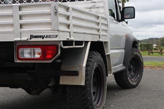 2023 Suzuki Jimny - Thumbnail