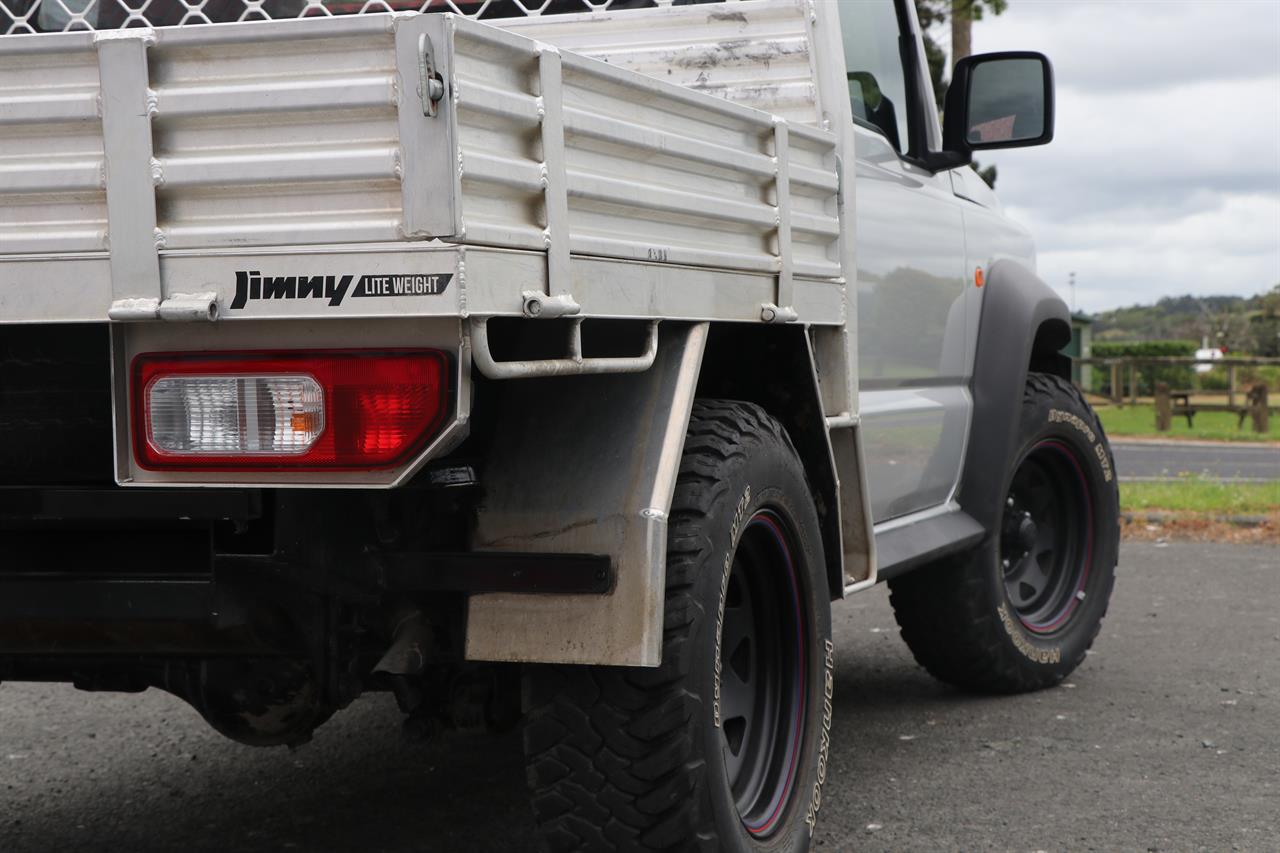 2023 Suzuki Jimny