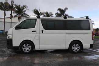 2018 Toyota Hiace - Thumbnail