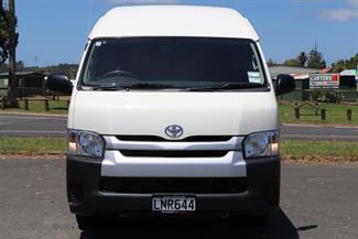 2018 Toyota Hiace - Thumbnail