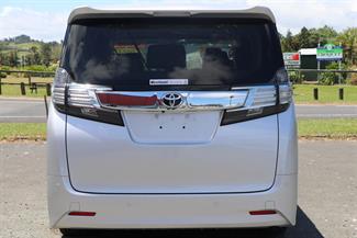 2015 Toyota Vellfire - Thumbnail