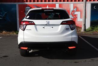 2016 Honda Vezel - Thumbnail