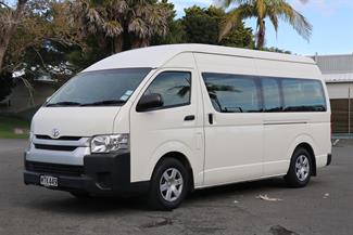 2020 Toyota Hiace - Thumbnail