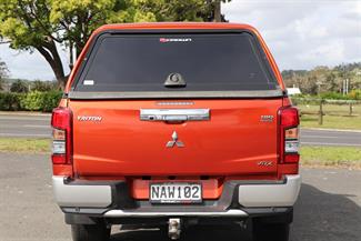 2020 Mitsubishi Triton - Thumbnail