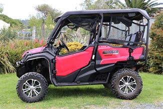 2017 Honda Pioneer - Thumbnail