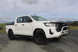 2021 Toyota Hilux - Thumbnail