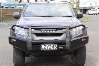 2019 Isuzu D-Max - Thumbnail